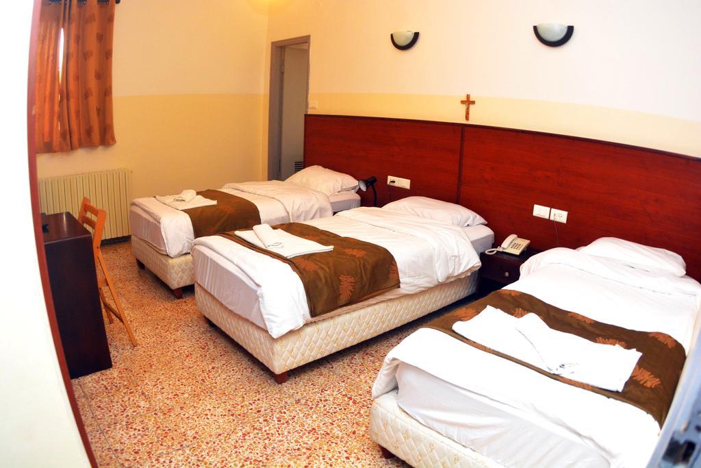 St Thomas Home'S Guesthouse - Йерусалим Екстериор снимка